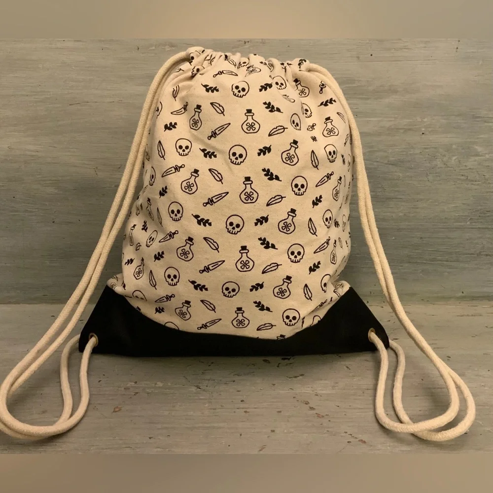 Skull Crossbones Poison Bottle Print‎ Canvas Drawstring Backpack Black Faux GC